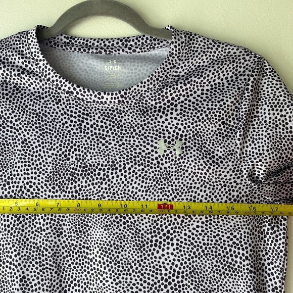 Under Armour S Loose Fit Black White Dot Print Tee Shirt Activewear Top - Picture 6 of 10